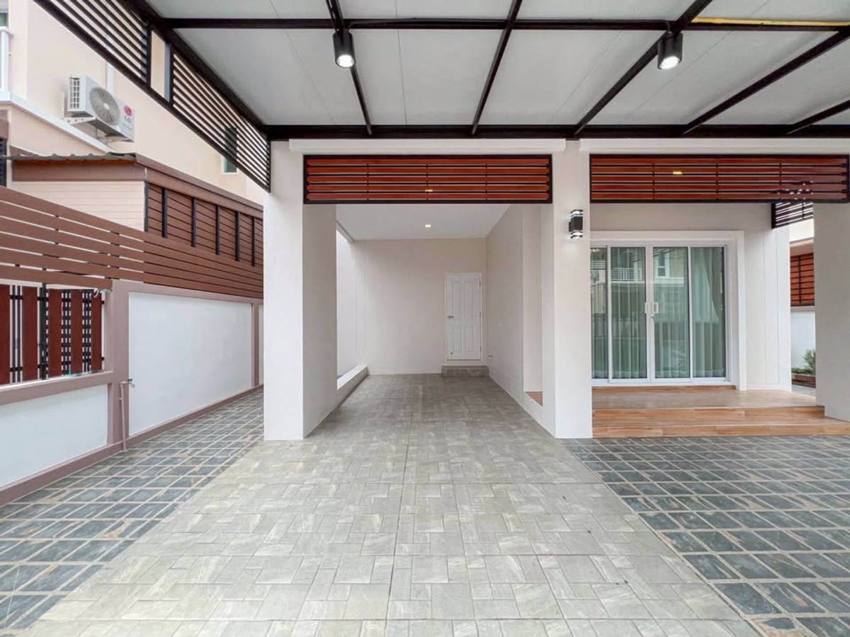 For SaleHousePattaya, Bangsaen, Chonburi : Grand PMC 7 / 3 Bedrooms (For Sale), Grand PMC 7 / 3 Bedrooms (FOR SALE) BEWN103