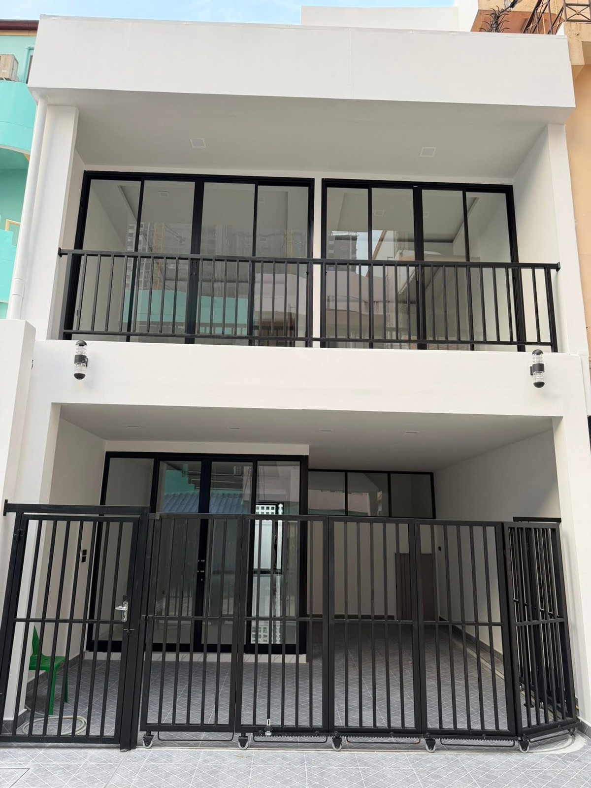 For SaleTownhomePattaya, Bangsaen, Chonburi : Townhome Thapya / 4 Bedrooms (For Sale), Townhome Thapya / 4 Bedrooms (FOR SALE) AM031