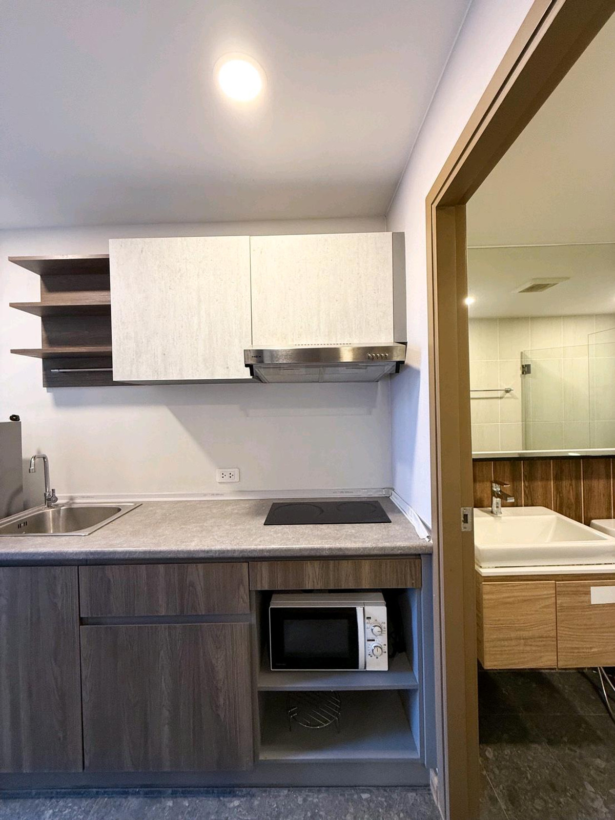 For RentCondoSamut Prakan,Samrong : Condo for rent: The Cube Loft Srinakarin - Theparak, beautiful room with electrical appliances, complete furniture.