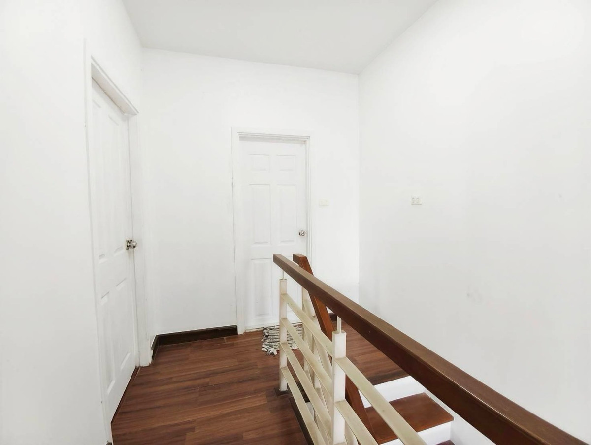 ให้เช่าทาวน์โฮมมีนบุรี-ร่มเกล้า : 🏡✨ ทาวน์โฮม 3 ชั้น ให้เช่า | โซนคลองสามวา ทำเลน่าอยู่ ✨🔑
💸 ราคาเช่า 16,000 บาท/เดือน
(สัญญาขั้นต่ำ 1 ปี)