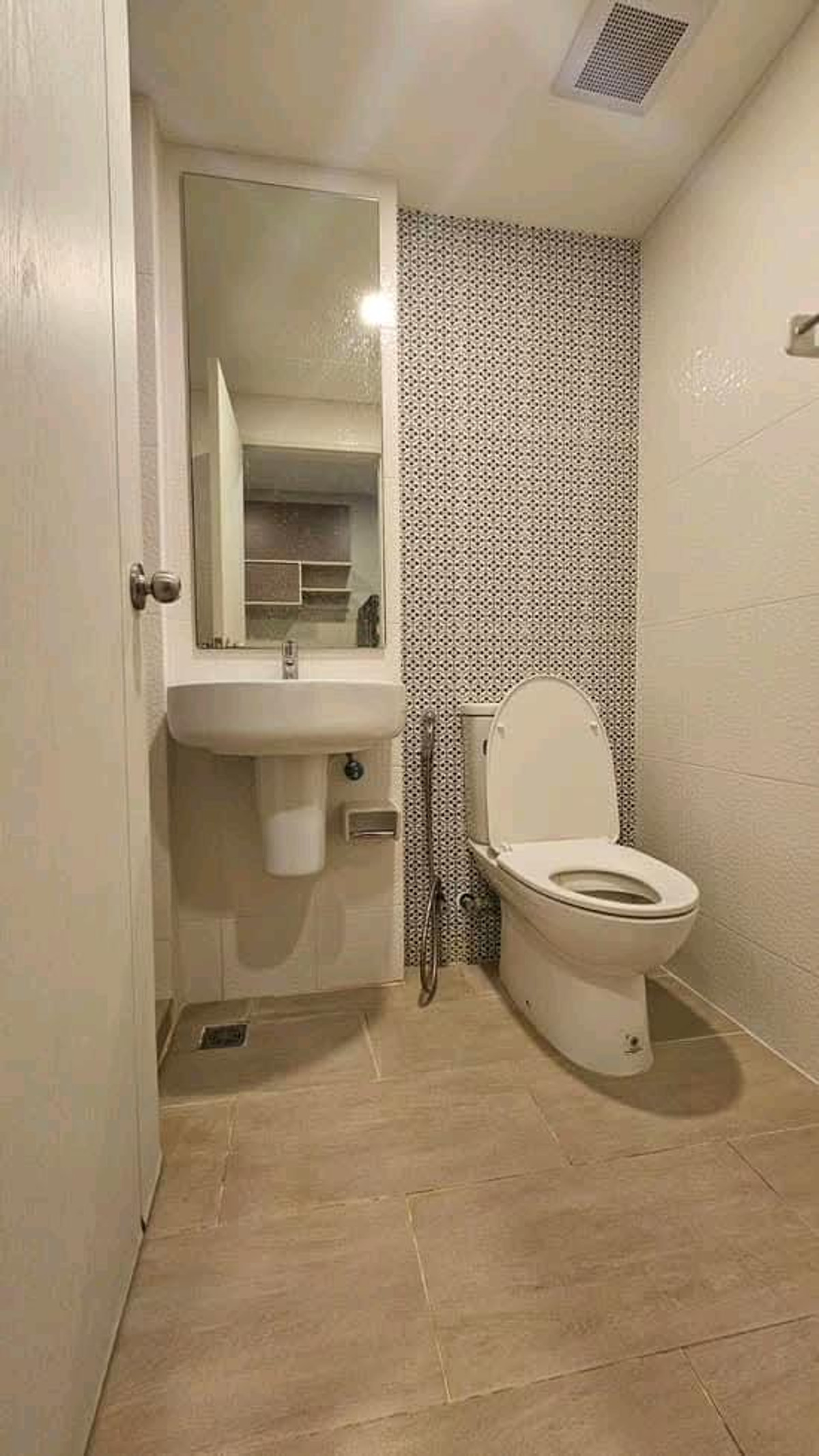 ให้เช่าคอนโดนวมินทร์ รามอินทรา : ให้เช่าคอนโด The Cube Station รามอินทรา 109 ห้องสวย พร้อมเครื่องใช้ไฟฟ้าเฟอร์นิเจอร์ครบ