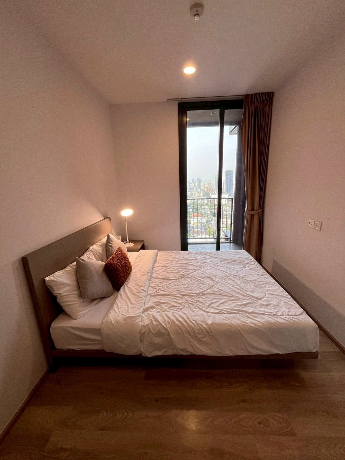 ให้เช่าคอนโดสุขุมวิท อโศก ทองหล่อ : ค่าเช่าถูกที่สุดในตึก! ✅Oka Haus Sukhumvit 36 โอกะ เฮาส์ สุขุมวิท36(BTS ทองหล่อ) 