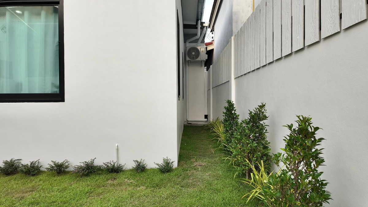 For SaleHousePattaya, Bangsaen, Chonburi : Detached House Phop Suk 2 / 3 Bedrooms (FOR SALE) BEWN087