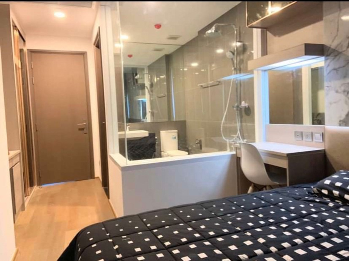 ขายคอนโดสยาม จุฬา สามย่าน :  ★ราคาพิเศษมาก ในราคา 15.24 ลบ. อยู่ติดถนนพระราม 4 ฝั่งตรงข้ามจามจุรีสแควร์ เดินทางสะดวกมาก ใกล้สยาม, สาทร, สีลม ห่างจาก MRT สามย่านเพียง 180 เมตร ★ Ashton Chula-Silom ★