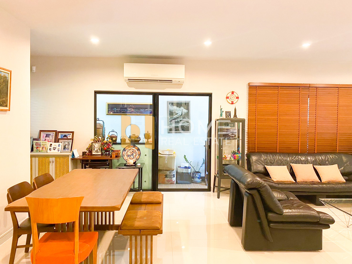 ขายบ้านพัฒนาการ ศรีนครินทร์ : คุ้มที่สุดในตลาด! บ้านสวยพร้อมอยู่ 🏠 บุราสิริ พัฒนาการ / 4 ห้องนอน (ขาย), Burasiri Pattanakarn / 4 Bedrooms (FOR SALE) FONT052