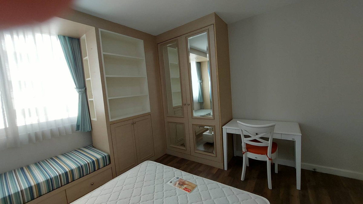 For RentCondoWitthayu, Chidlom, Langsuan, Ploenchit : 🌟 Elevate Your Urban Lifestyle! Spacious Luxury Condo for Rent at The Rajdamri.