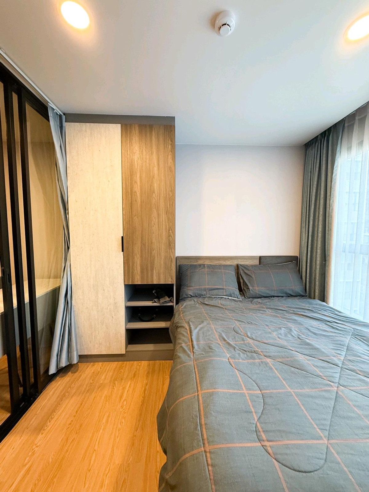 For RentCondoSamut Prakan,Samrong : Condo for rent: The Cube Loft Srinakarin - Theparak, beautiful room with electrical appliances, complete furniture.