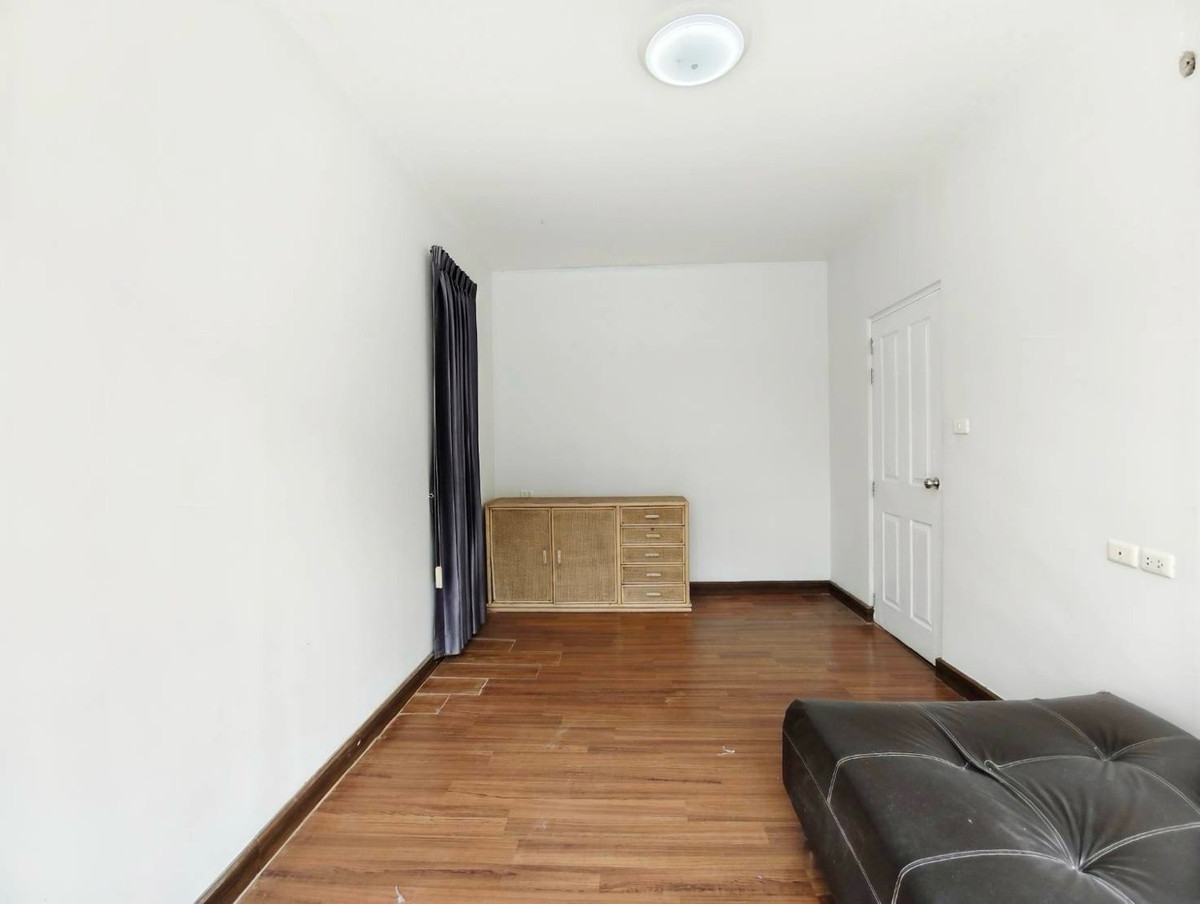 ให้เช่าทาวน์โฮมมีนบุรี-ร่มเกล้า : 🏡✨ ทาวน์โฮม 3 ชั้น ให้เช่า | โซนคลองสามวา ทำเลน่าอยู่ ✨🔑
💸 ราคาเช่า 16,000 บาท/เดือน
(สัญญาขั้นต่ำ 1 ปี)