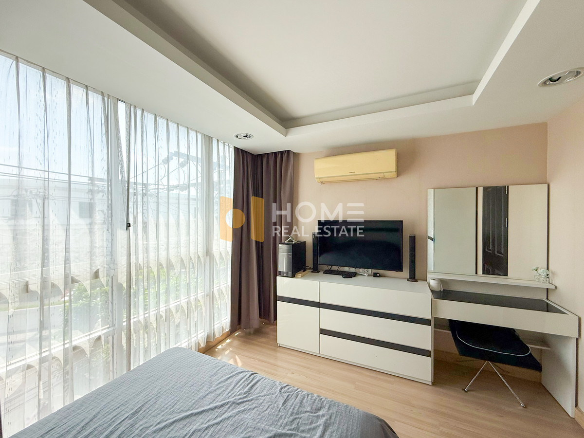 For SaleCondoRatchadapisek, Huaikwang, Suttisan : The Kris 5 (Ratchada 17) / 1 Bedroom (FOR SALE), The Kris 5 (Ratchada 17) / 1 Bedroom (For Sale) TARN283