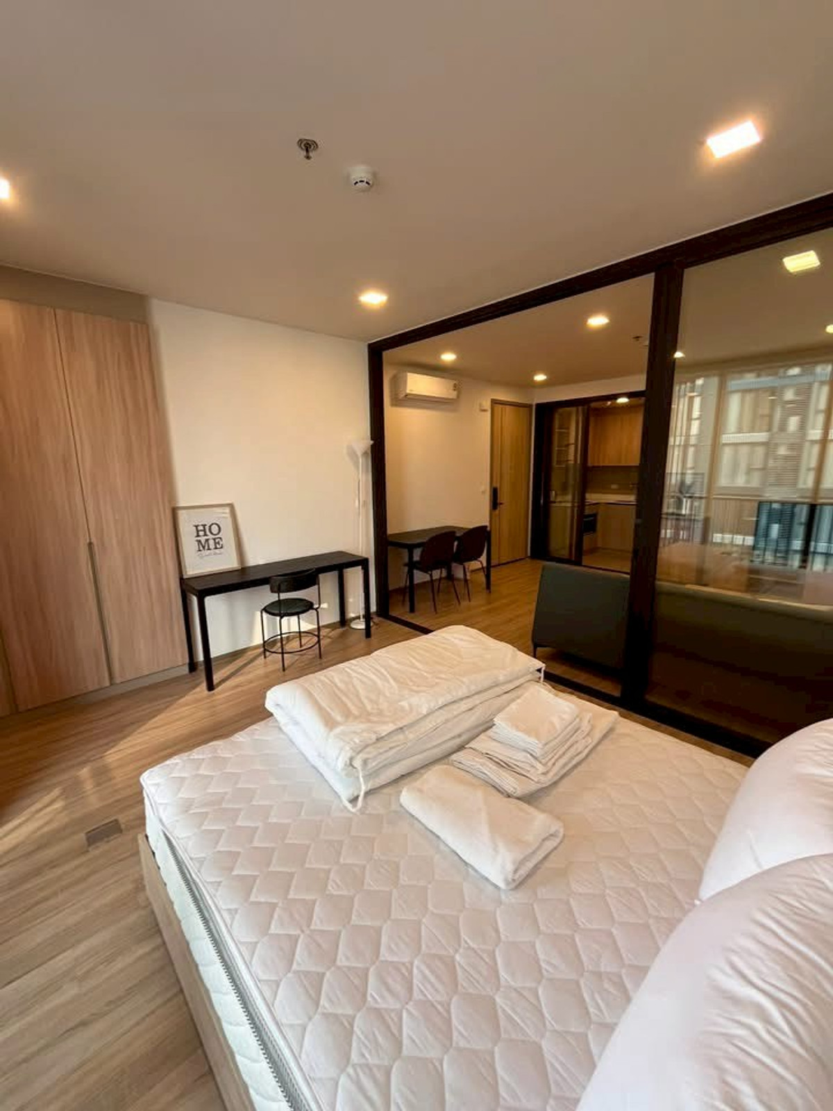 For RentCondoRatchathewi,Phayathai : ✅ Spacious 46 sq.m. Brand New Unit at XT Phayathai – Best Value Rental in the Building | Steps from BTS Phaya Thai ✅