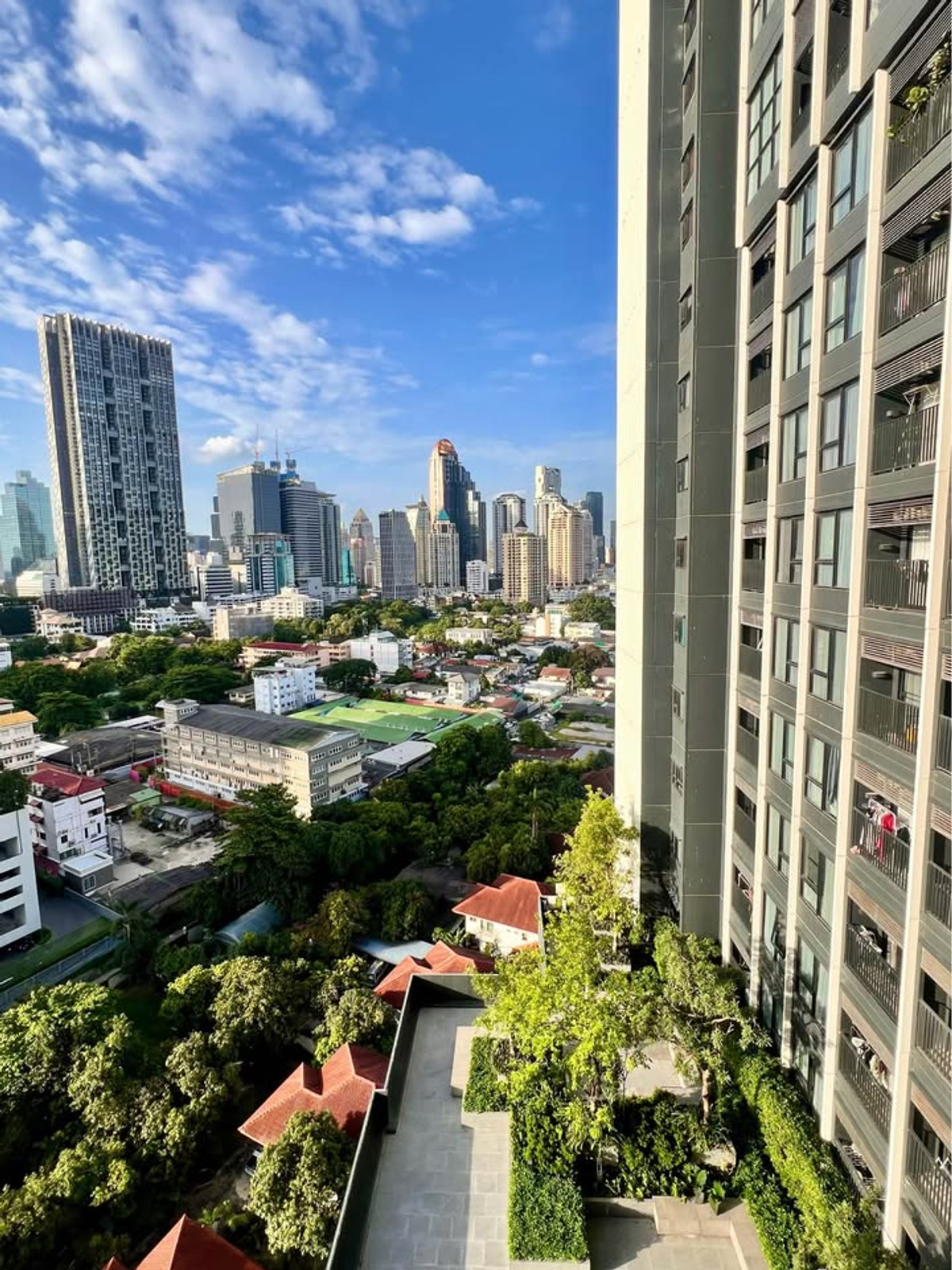 ขายคอนโดสาทร นราธิวาส : 🏠✨ ไนท์บริดจ์ ไพร์ม สาทร | ขายคอนโด 1 ห้องนอน (HBH-ST-202)