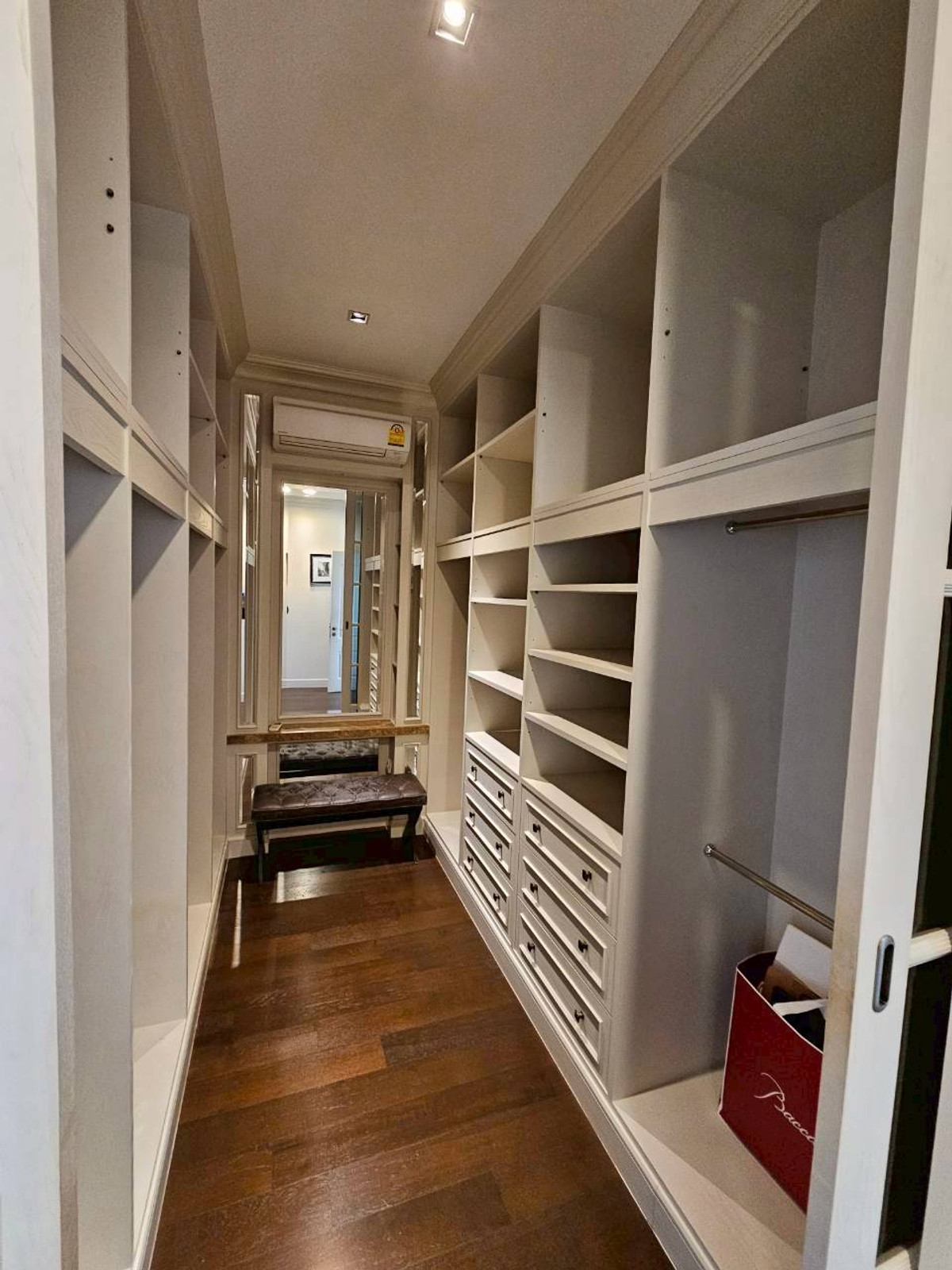 For SaleHouseBangna, Bearing, Lasalle : Narasiri Bangna / 4 Bedrooms (For Sale), Narasiri Bangna / 4 Bedrooms (FOR SALE) YOK085