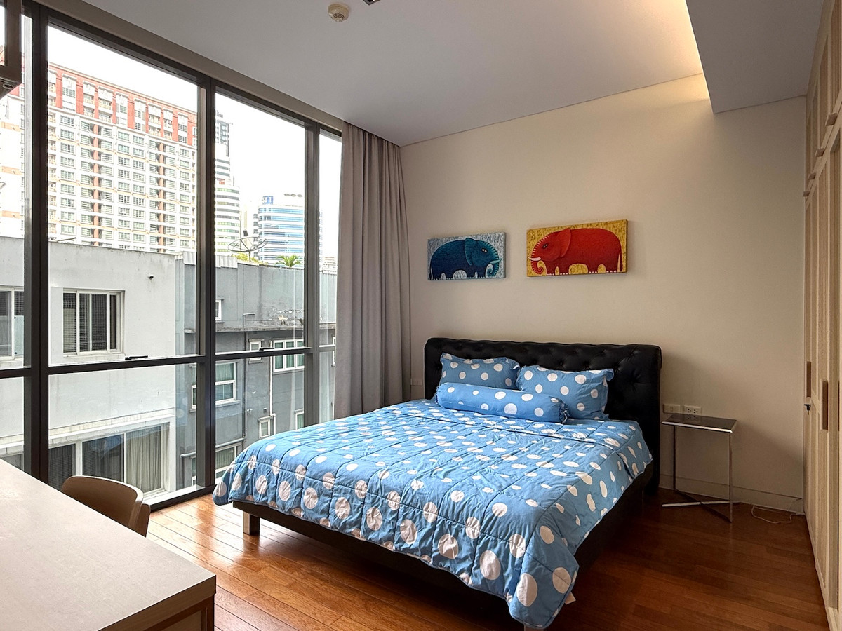 ให้เช่าคอนโดสุขุมวิท อโศก ทองหล่อ : คอนโด 3 ห้องนอน ขนาดกว้างขวาง ใจกลางอโศก บรรยากาศสไตล์รีสอร์ท