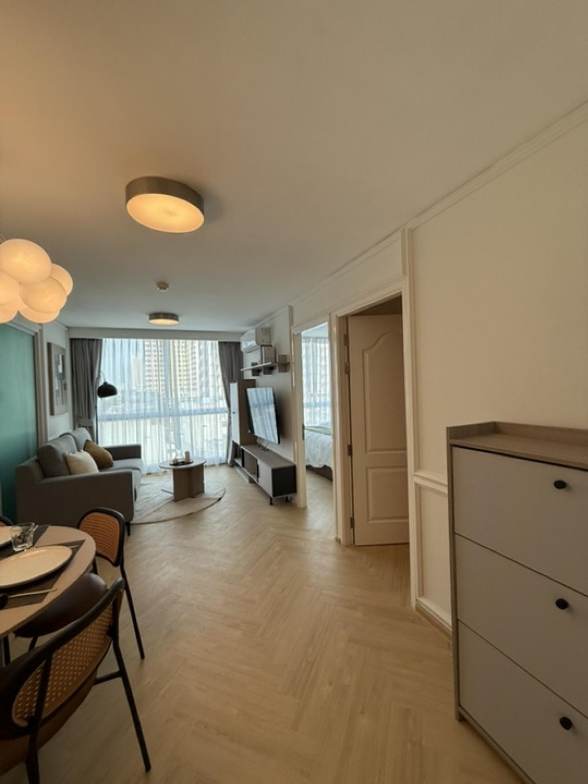 For RentCondoAri,Anusaowaree : Urgent for rent!!! Condo Chateau In Town Phahonyothin 11 near BTS Saphan Khwai (1 large bedroom 44 sq m) 26,000/baht