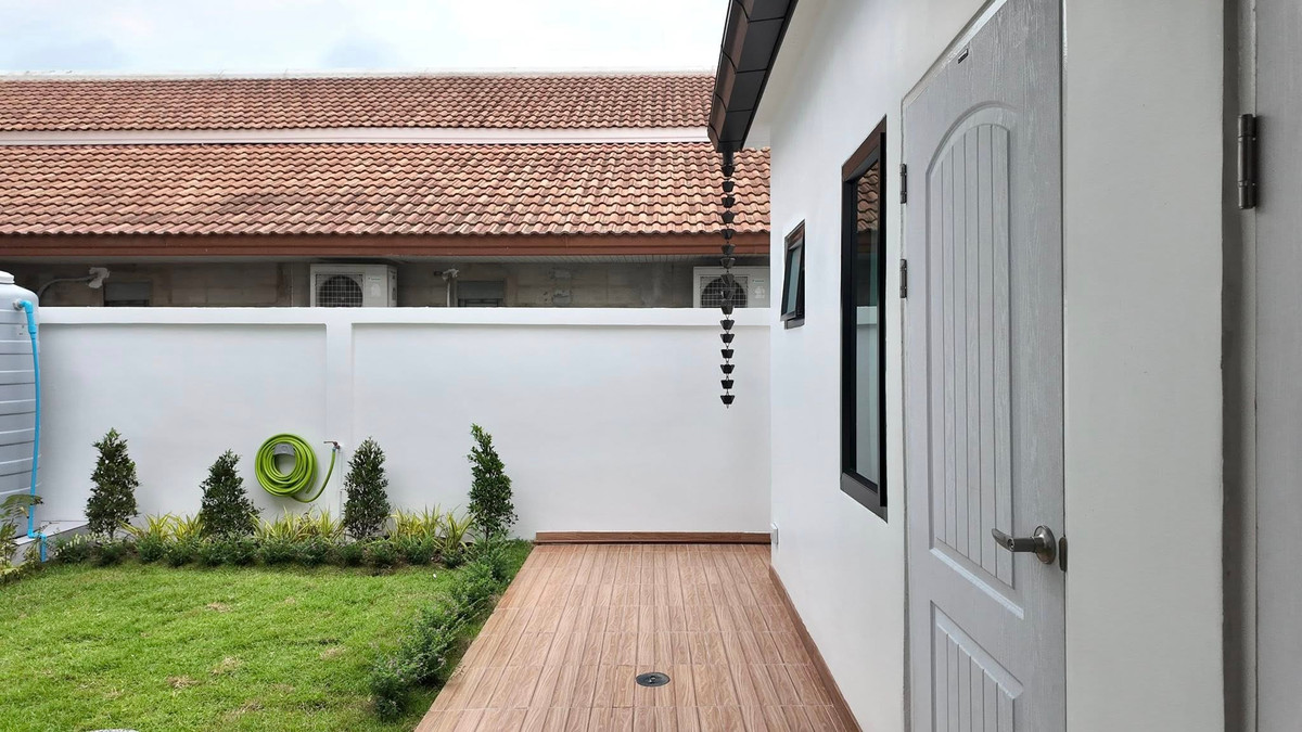 For SaleHousePattaya, Bangsaen, Chonburi : Detached House Phop Suk 2 / 3 Bedrooms (FOR SALE) BEWN087