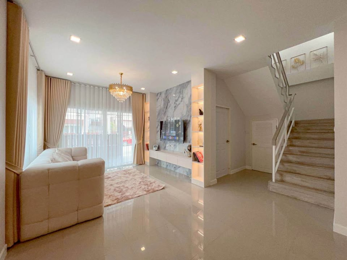 For SaleHousePattaya, Bangsaen, Chonburi : Grand PMC 7 / 3 Bedrooms (For Sale), Grand PMC 7 / 3 Bedrooms (FOR SALE) BEWN103