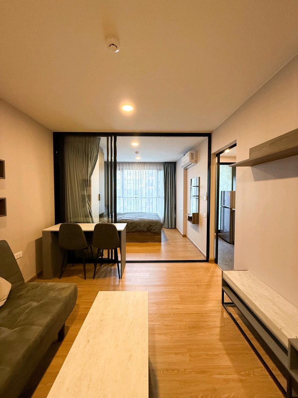 For RentCondoSamut Prakan,Samrong : Condo for rent: The Cube Loft Srinakarin - Theparak, beautiful room with electrical appliances, complete furniture.