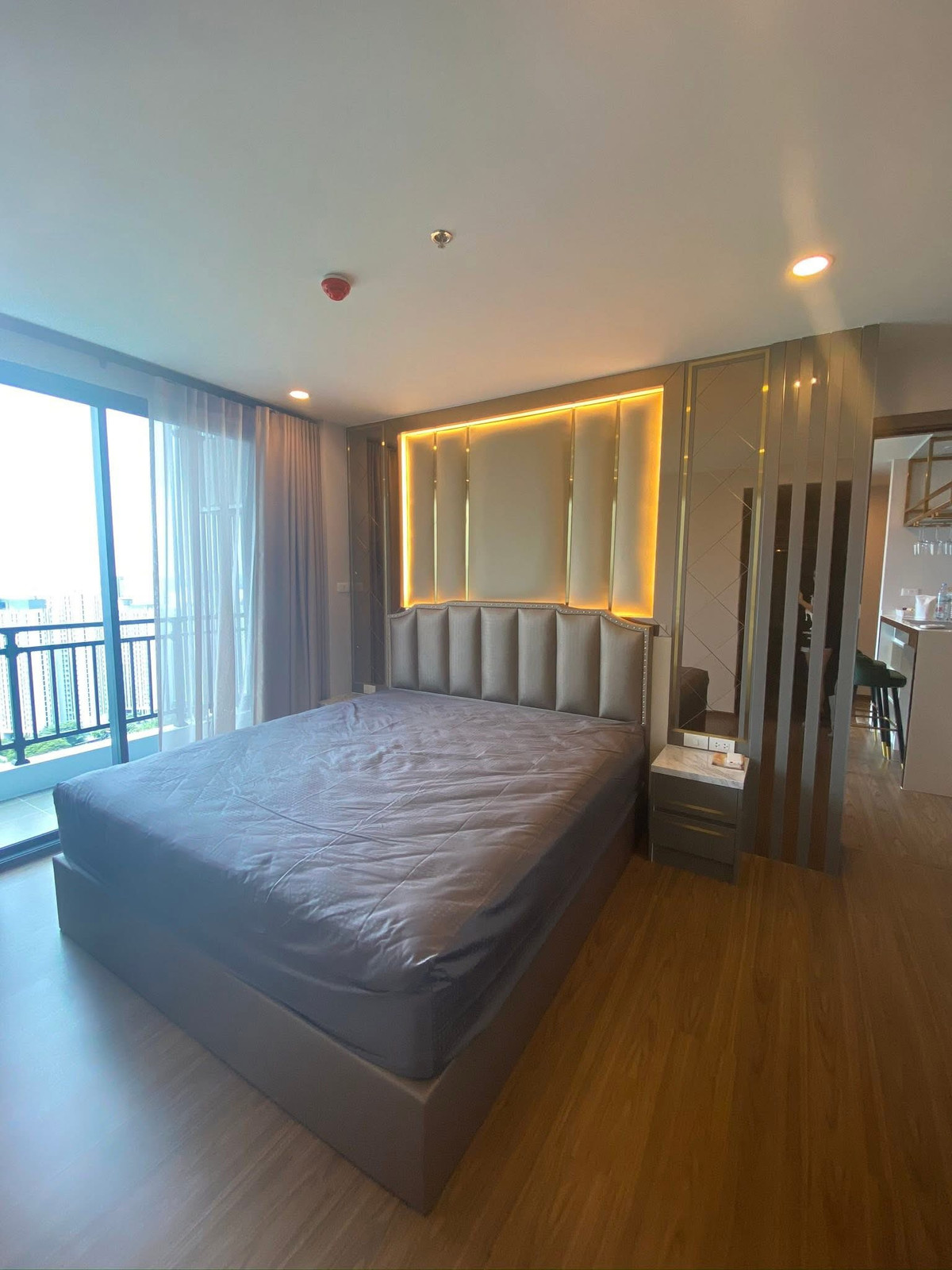 For SaleCondoRatchadapisek, Huaikwang, Suttisan : Artisan Ratchada / 2 Bedrooms (SALE WITH TENANT), Artisan Ratchada / 2 bedrooms (sale with tenant) POP003