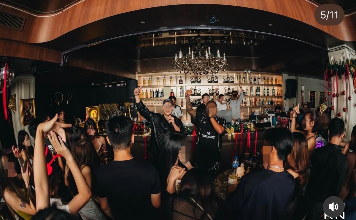 เซ้งร้านค้า/ตลาดนัดสุขุมวิท อโศก ทองหล่อ : เซ้งร้านดนตรีสด-อาหาร เอกมัย ซอย 10ย่านทำเลทอง ใกล้ BTS ติดถนนใหญ่