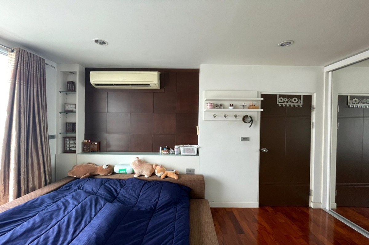 For SaleCondoSilom, Saladaeng, Bangrak : 🔥 For Sale !! high floor 14++, Good location !!🔥 Code C20221202970..........Baan Siri Silom, 1 bedroom, 1 bathroom, furnished, Special Deal!!📣📣