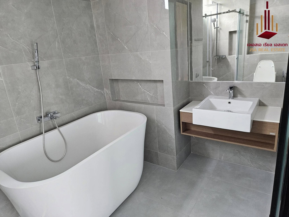 For RentTownhomePattanakan, Srinakarin : ✨ For Rent: Nirvana DEFINE Krungthep Kreetha ✨ 💰 Only 80,000 THB/month