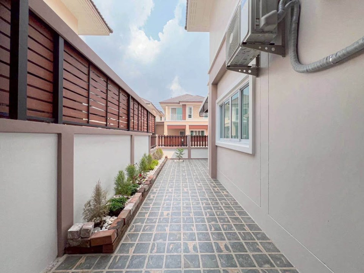 For SaleHousePattaya, Bangsaen, Chonburi : Grand PMC 7 / 3 Bedrooms (For Sale), Grand PMC 7 / 3 Bedrooms (FOR SALE) BEWN103