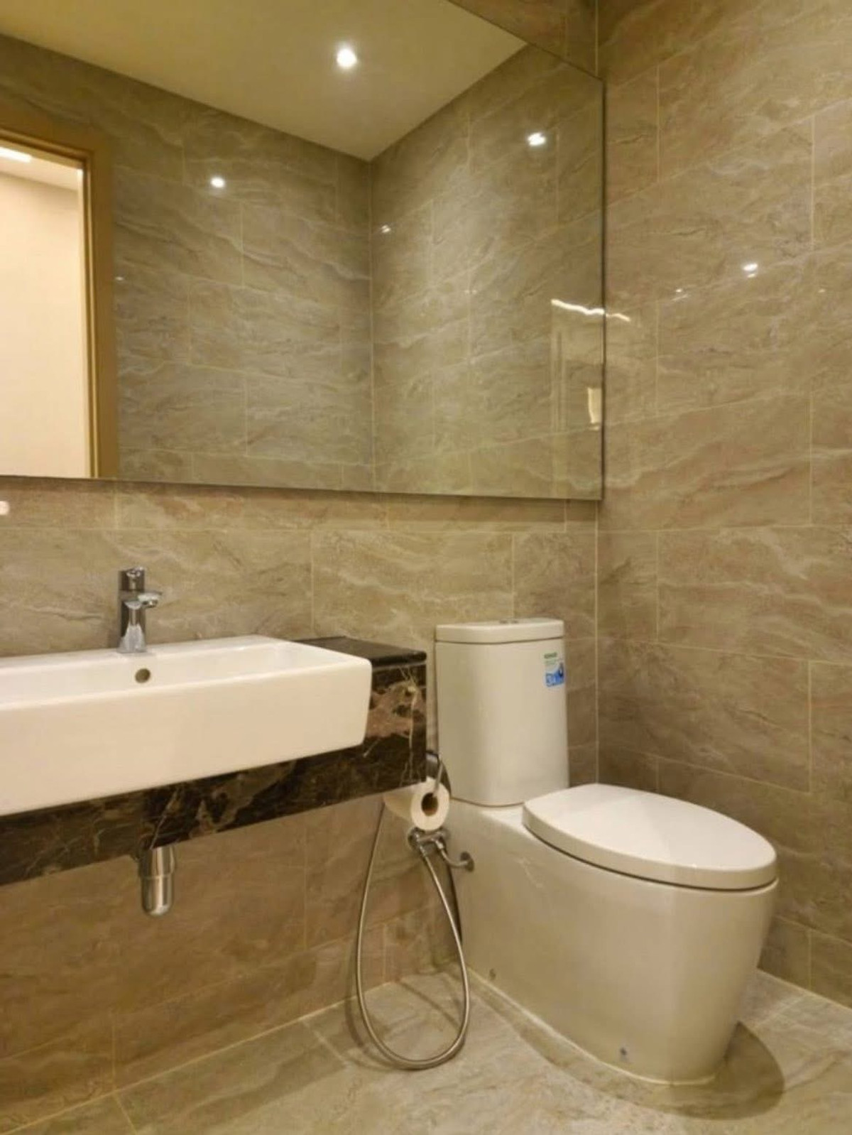 ให้เช่าคอนโดพระราม 9 เพชรบุรีตัดใหม่ RCA : (ให้เช่า) ASHTON Asoke - Rama 9 (แอชตัน อโศก-พระราม 9) – คอนโดหรูใกล้ MRT พระราม 9 ห้องขนาดใหญ่ 2 ห้องนอน ทำเลดีเยี่ยม เดินทางสะดวก พร้อมสิ่งอำนวยความสะดวกครบครัน