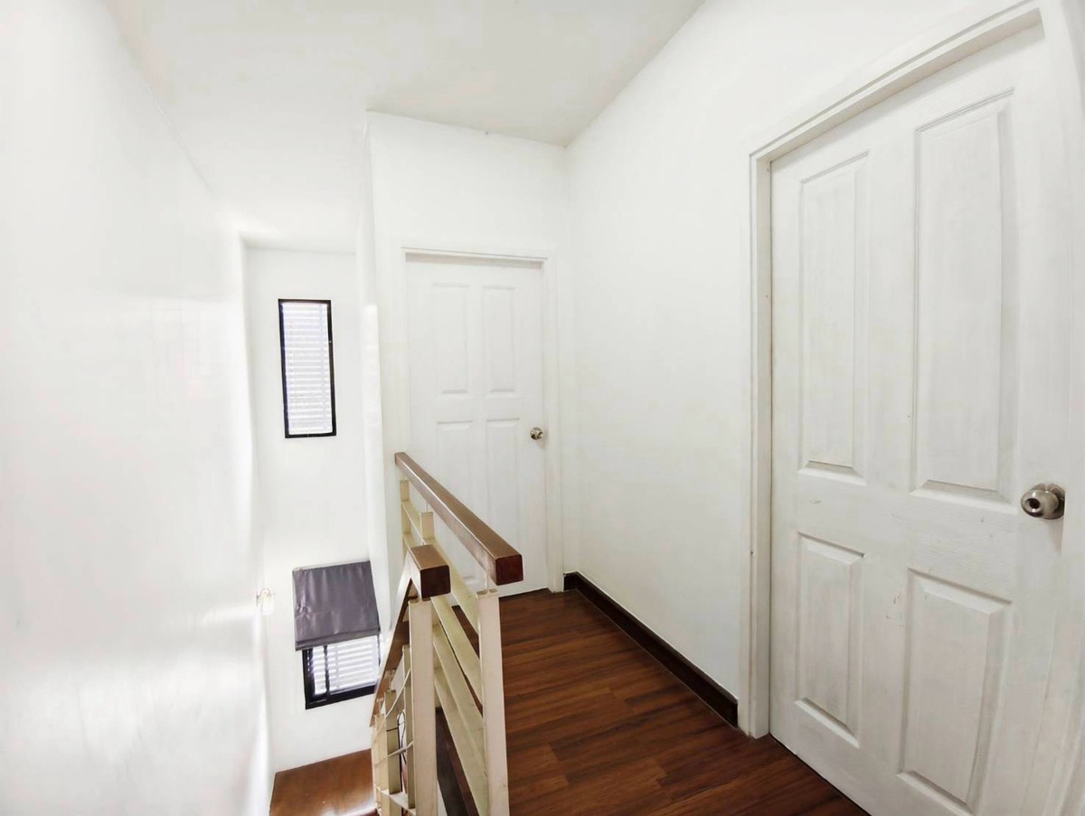 ให้เช่าทาวน์โฮมมีนบุรี-ร่มเกล้า : 🏡✨ ทาวน์โฮม 3 ชั้น ให้เช่า | โซนคลองสามวา ทำเลน่าอยู่ ✨🔑
💸 ราคาเช่า 16,000 บาท/เดือน
(สัญญาขั้นต่ำ 1 ปี)