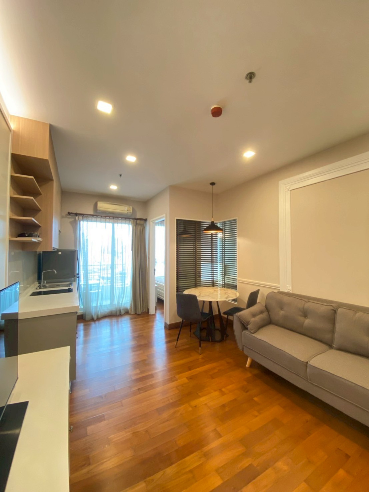 For RentCondoSathorn, Narathiwat : Ivy Sathorn 10 (Ivy Sathorn 10) (1bed1bath 40sqm)