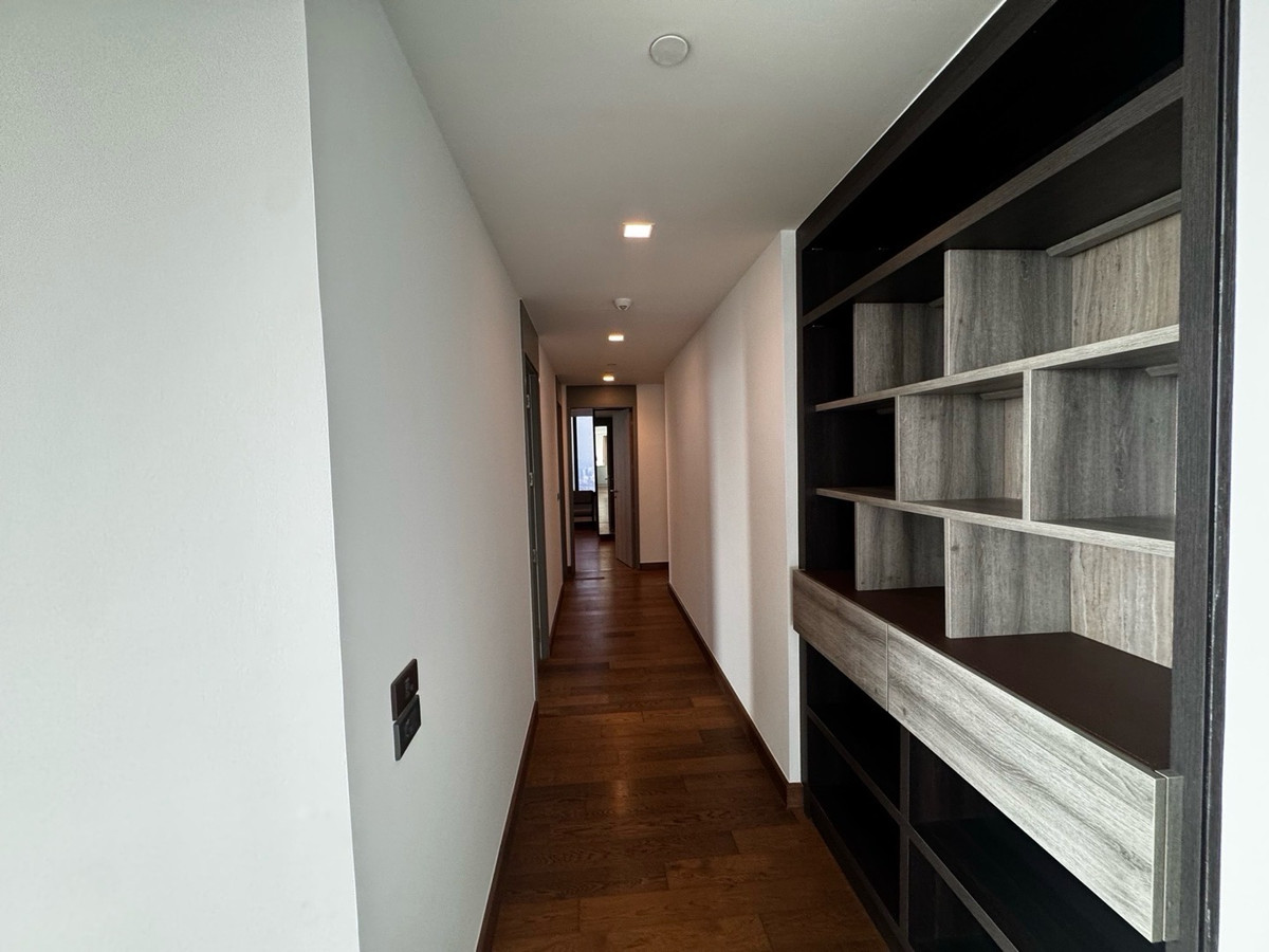 For RentCondoSilom, Saladaeng, Bangrak : M Silom. for rent - 0816037454