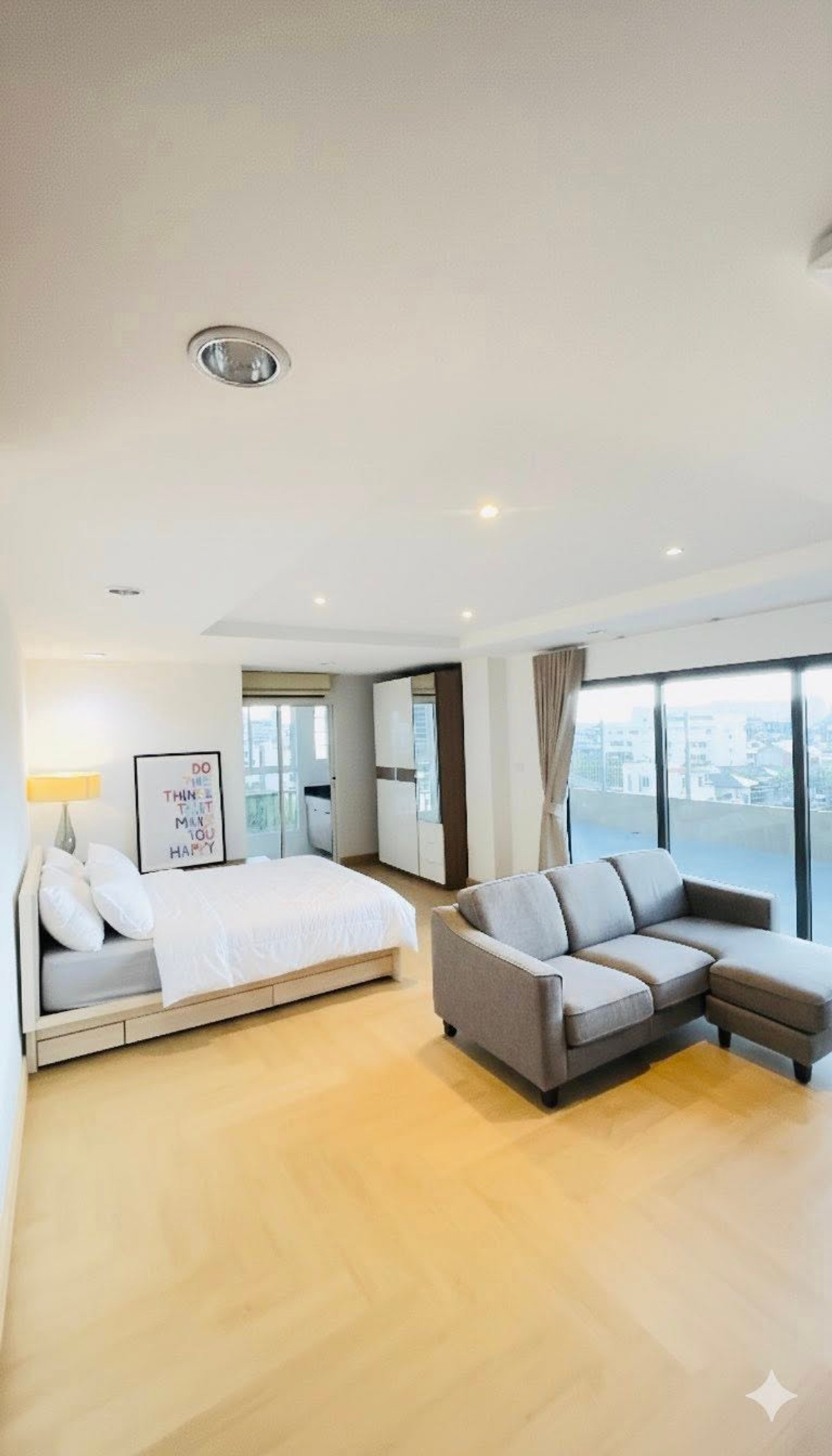 ให้เช่าลาดพร้าว เซ็นทรัลลาดพร้าว : อัพเดทราคา‼️Wynn Apartment เพนท์เฮาท์ขนาดใหญ่ใจกลางลาดพร้าว (ต่อรองได้ครับ)✨