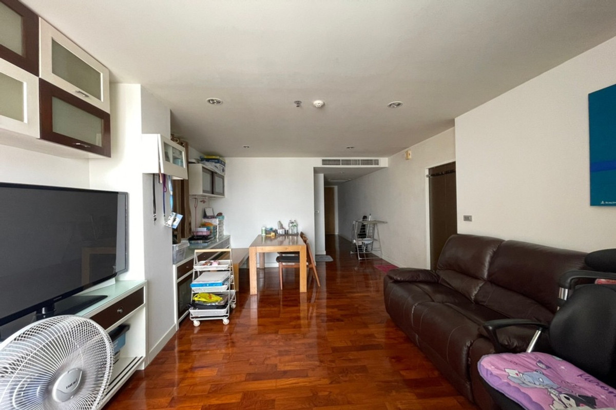 For SaleCondoSilom, Saladaeng, Bangrak : 🔥 For Sale !! high floor 14++, Good location !!🔥 Code C20221202970..........Baan Siri Silom, 1 bedroom, 1 bathroom, furnished, Special Deal!!📣📣