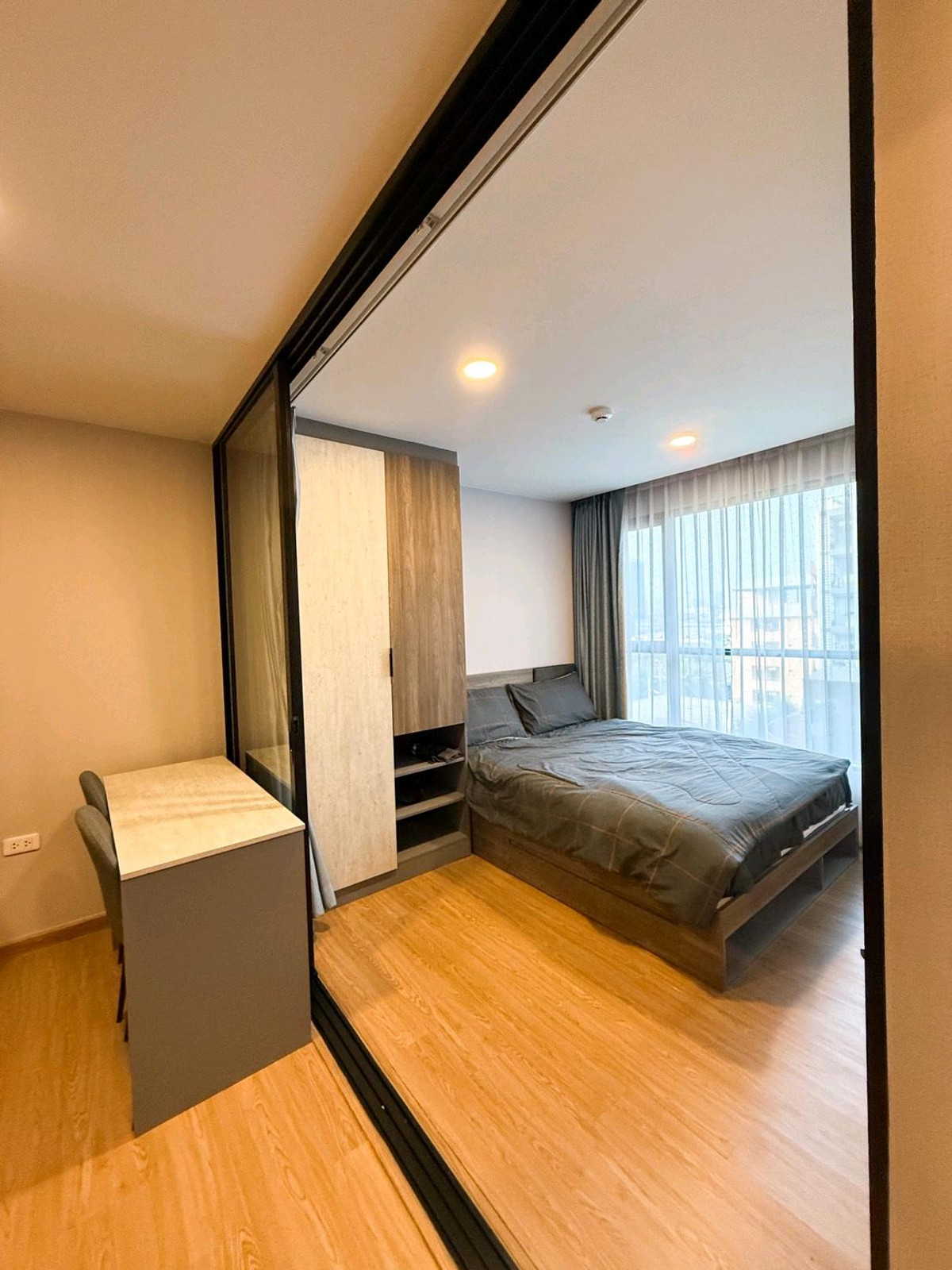 For RentCondoSamut Prakan,Samrong : Condo for rent: The Cube Loft Srinakarin - Theparak, beautiful room with electrical appliances, complete furniture.