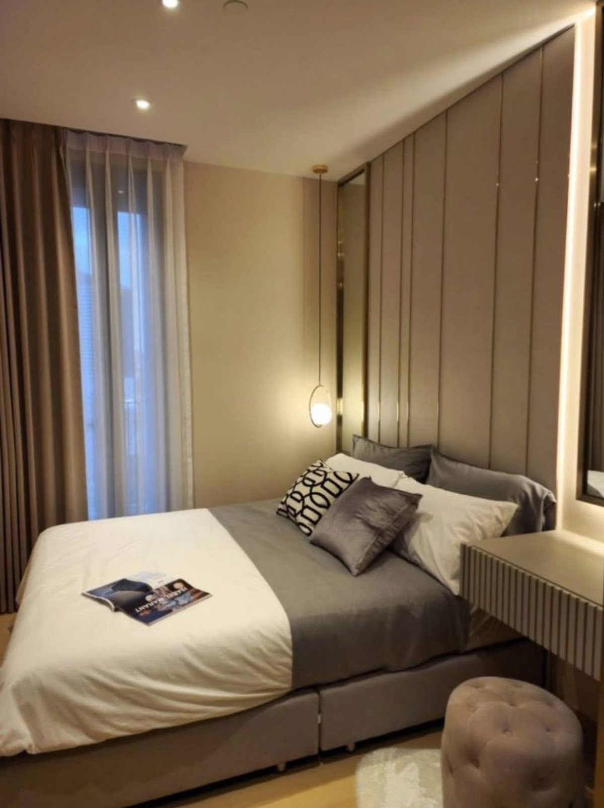 ให้เช่าคอนโดพระราม 9 เพชรบุรีตัดใหม่ RCA : (ให้เช่า) ASHTON Asoke - Rama 9 (แอชตัน อโศก-พระราม 9) – คอนโดหรูใกล้ MRT พระราม 9 ห้องขนาดใหญ่ 2 ห้องนอน ทำเลดีเยี่ยม เดินทางสะดวก พร้อมสิ่งอำนวยความสะดวกครบครัน