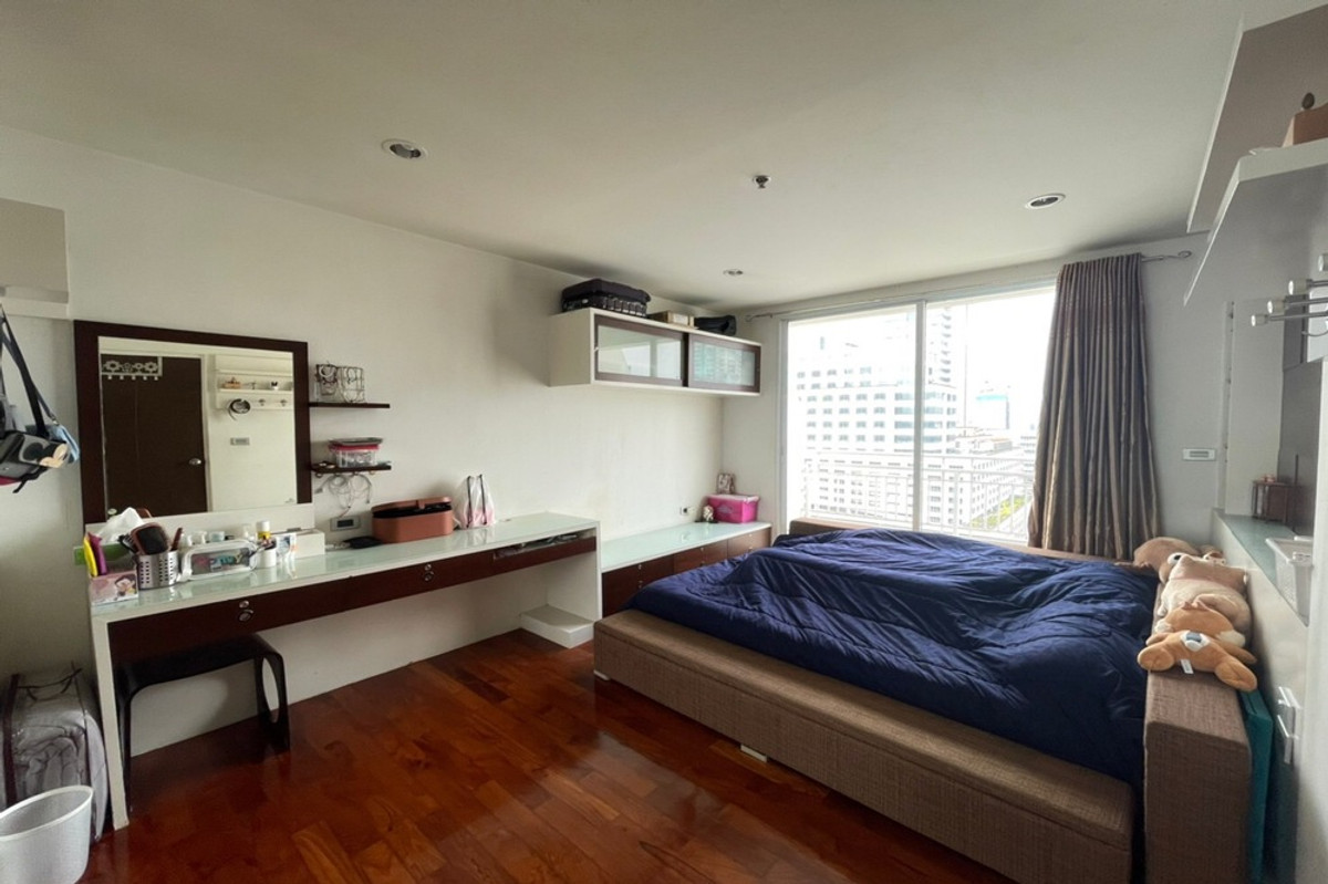 For SaleCondoSilom, Saladaeng, Bangrak : 🔥 For Sale !! high floor 14++, Good location !!🔥 Code C20221202970..........Baan Siri Silom, 1 bedroom, 1 bathroom, furnished, Special Deal!!📣📣