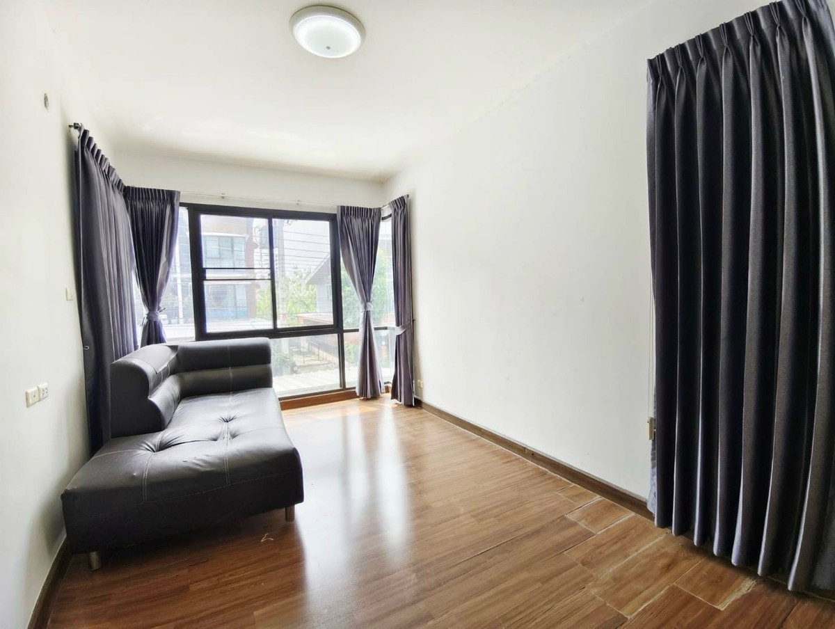 ให้เช่าทาวน์โฮมมีนบุรี-ร่มเกล้า : 🏡✨ ทาวน์โฮม 3 ชั้น ให้เช่า | โซนคลองสามวา ทำเลน่าอยู่ ✨🔑
💸 ราคาเช่า 16,000 บาท/เดือน
(สัญญาขั้นต่ำ 1 ปี)