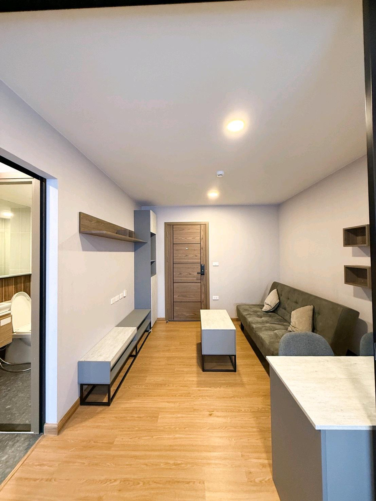 For RentCondoSamut Prakan,Samrong : Condo for rent: The Cube Loft Srinakarin - Theparak, beautiful room with electrical appliances, complete furniture.