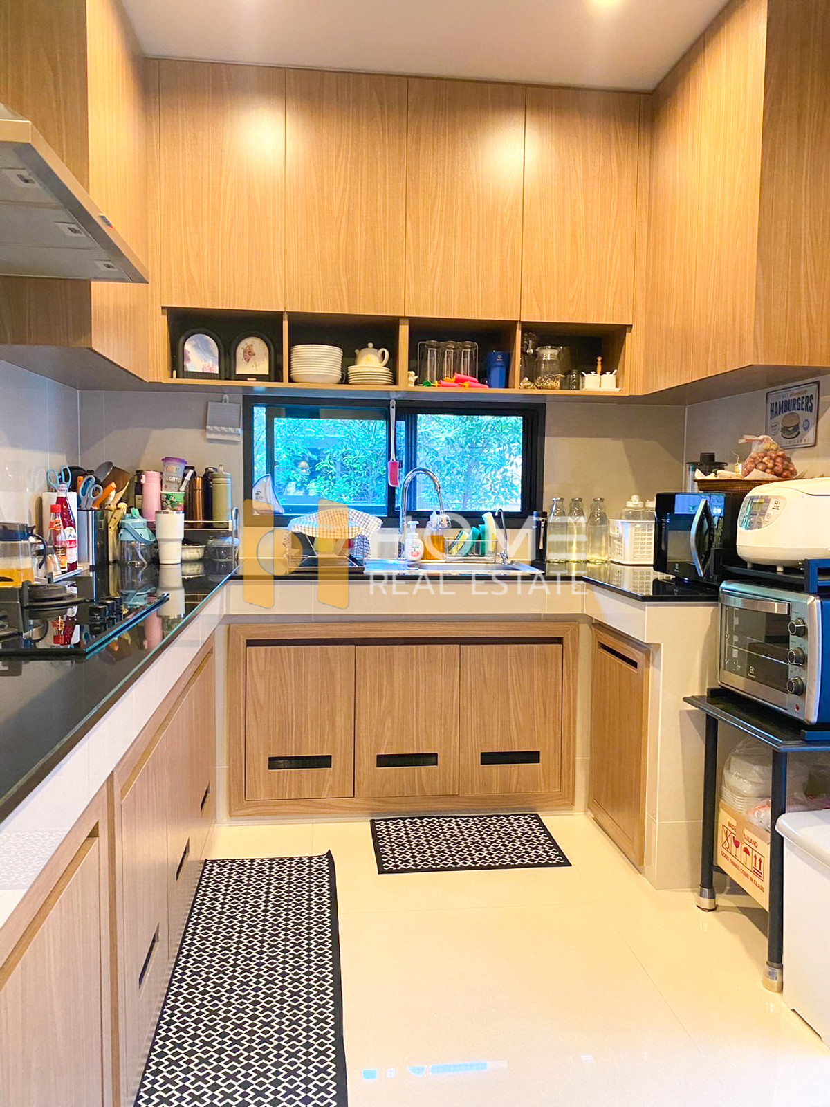 ขายบ้านพัฒนาการ ศรีนครินทร์ : คุ้มที่สุดในตลาด! บ้านสวยพร้อมอยู่ 🏠 บุราสิริ พัฒนาการ / 4 ห้องนอน (ขาย), Burasiri Pattanakarn / 4 Bedrooms (FOR SALE) FONT052