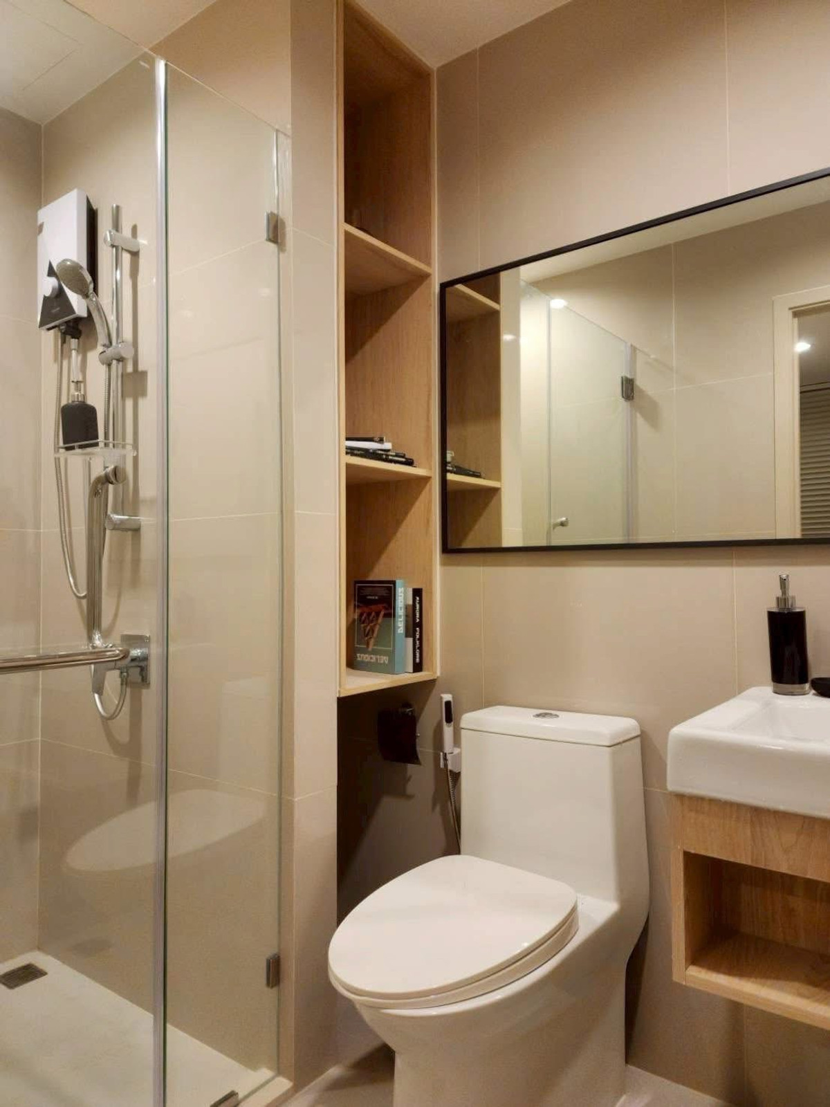 For RentCondoPattanakan, Srinakarin : ✅ Exclusive Brand New Unit at NUE Noble Srinakarin - Lasalle – First-Time Rental | Steps from BTS Sri La Salle ✅