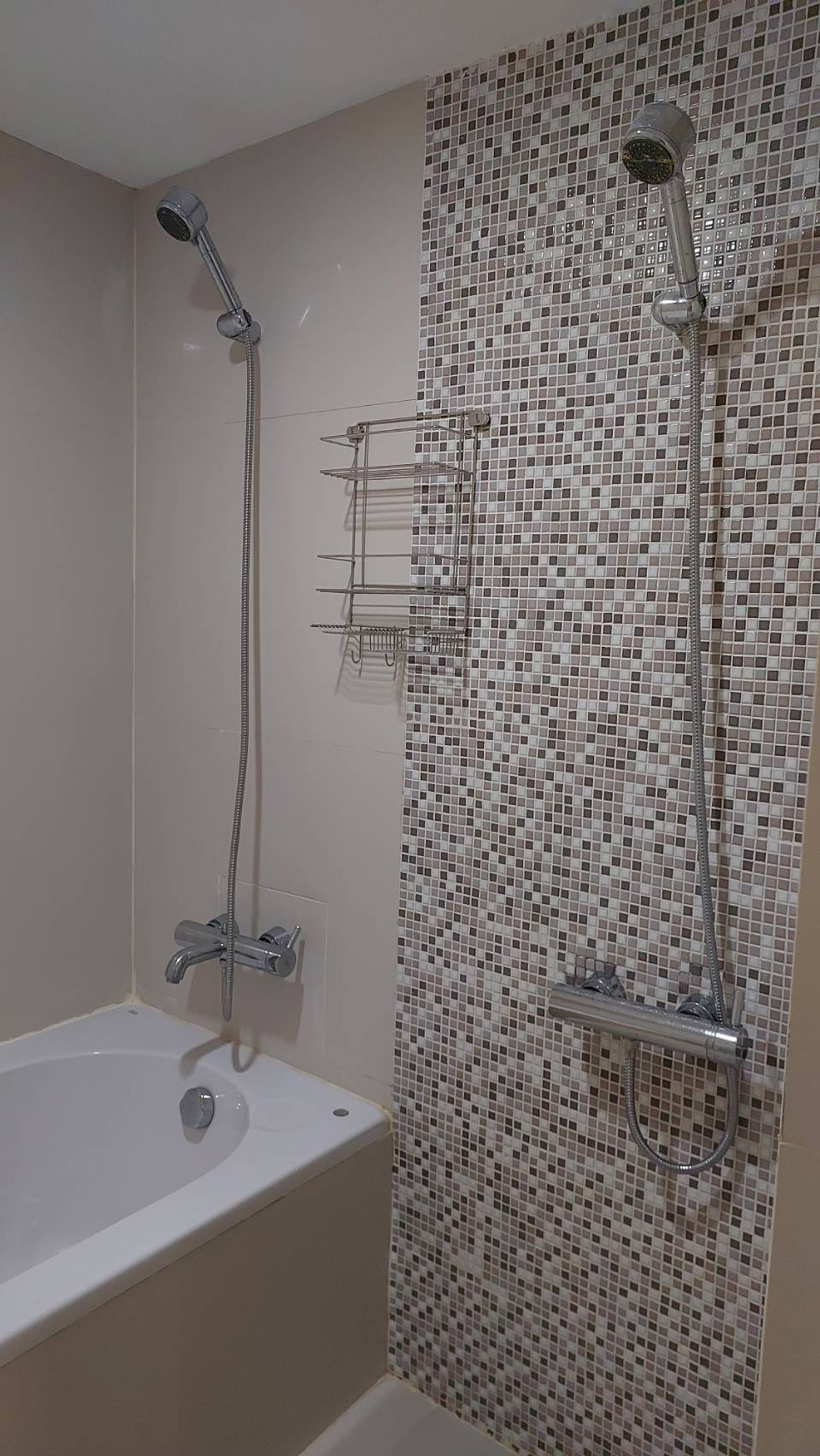 For RentCondoWitthayu, Chidlom, Langsuan, Ploenchit : 🌟 Elevate Your Urban Lifestyle! Spacious Luxury Condo for Rent at The Rajdamri.