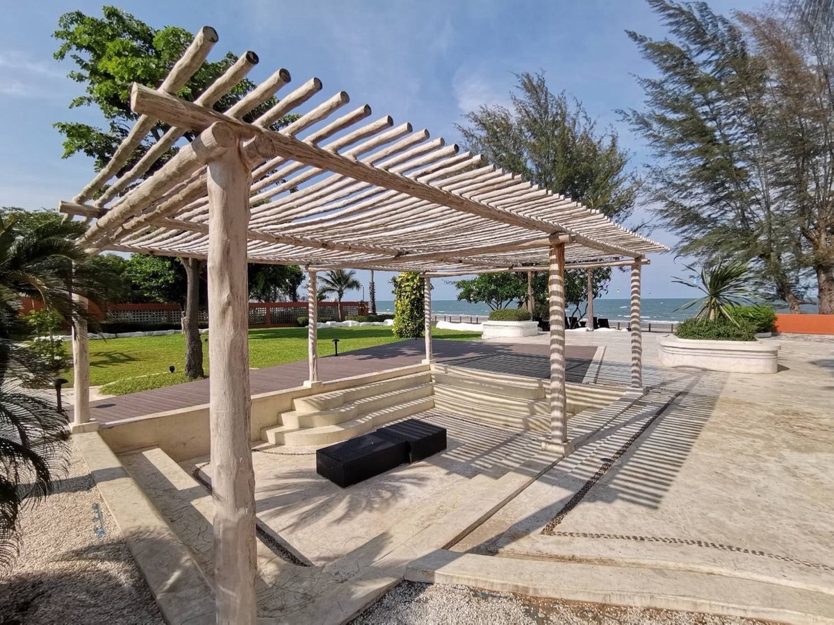 ขายคอนโดหัวหิน ประจวบคีรีขันธ์ : ขายคอนโดติดทะเล หัวหิน เขาเต่า ลาส ทอร์ทูกัส 2 ห้องนอน 83 ตร.ม. โครงการหายาก ติดชายหาดจริง เหมาะลงทุนและพักผ่อน