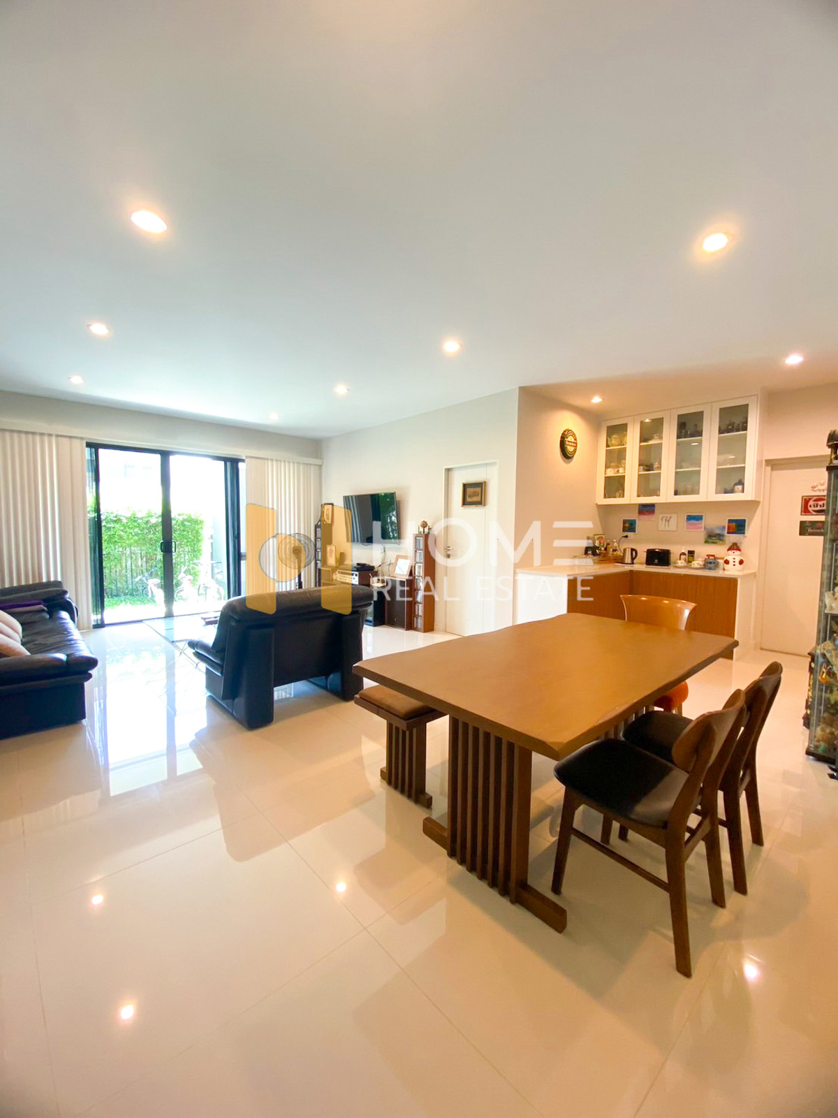 ขายบ้านพัฒนาการ ศรีนครินทร์ : คุ้มที่สุดในตลาด! บ้านสวยพร้อมอยู่ 🏠 บุราสิริ พัฒนาการ / 4 ห้องนอน (ขาย), Burasiri Pattanakarn / 4 Bedrooms (FOR SALE) FONT052