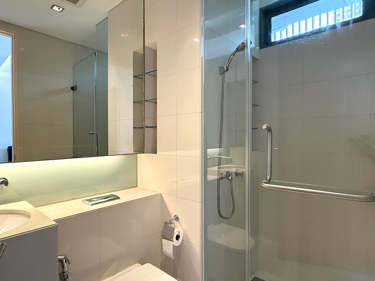 ให้เช่าคอนโดสุขุมวิท อโศก ทองหล่อ : คอนโด 3 ห้องนอน ขนาดกว้างขวาง ใจกลางอโศก บรรยากาศสไตล์รีสอร์ท