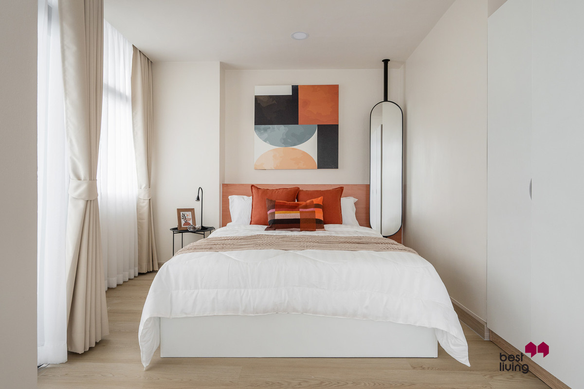 For SaleCondoRatchadapisek, Huaikwang, Suttisan : Corner room 50 sq m. near MRT Lat Phrao, city view.