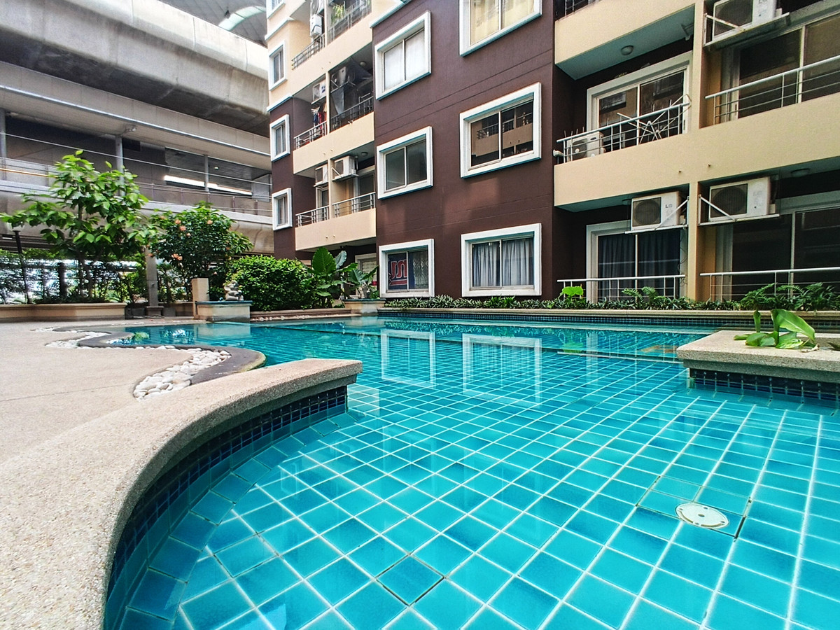 CondoRattanathibet, Sanambinna : [FOR SALE/RENT] 2BR Corner Unit @ The Fifth Avenue Ratchada-Wongsawang | 0m from MRT Tiwanon Intersection
