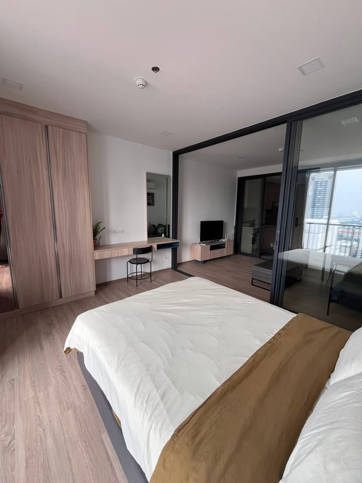 For RentCondoRatchathewi,Phayathai : ✅Big room, hard to find ✅ Condo XT Phayathai XT Phayathai XT Phayathai (BTS Phayathai)