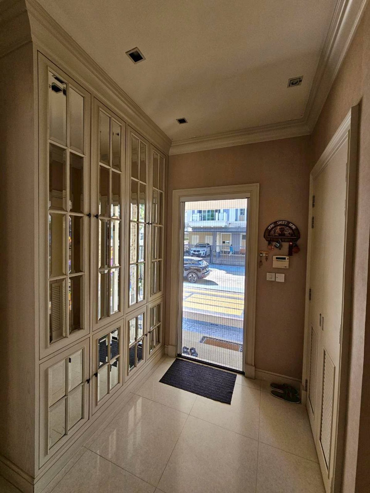 ให้เช่าบ้านบางนา แบริ่ง ลาซาล : นาราสิริ บางนา / 4 ห้องนอน (เช่า), Narasiri Bangna / 4 Bedrooms (FOR RENT) YOK085