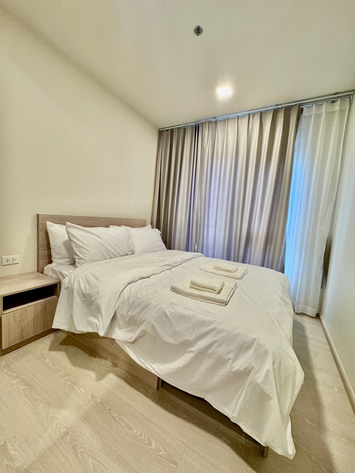 For RentCondoWongwianyai, Charoennakor : For Rent ✨ FLO by Sansiri ✨ 2 Bedrooms, 2 Bathrooms, Fully Furnished and Equipped, Near BTS Khlong San.