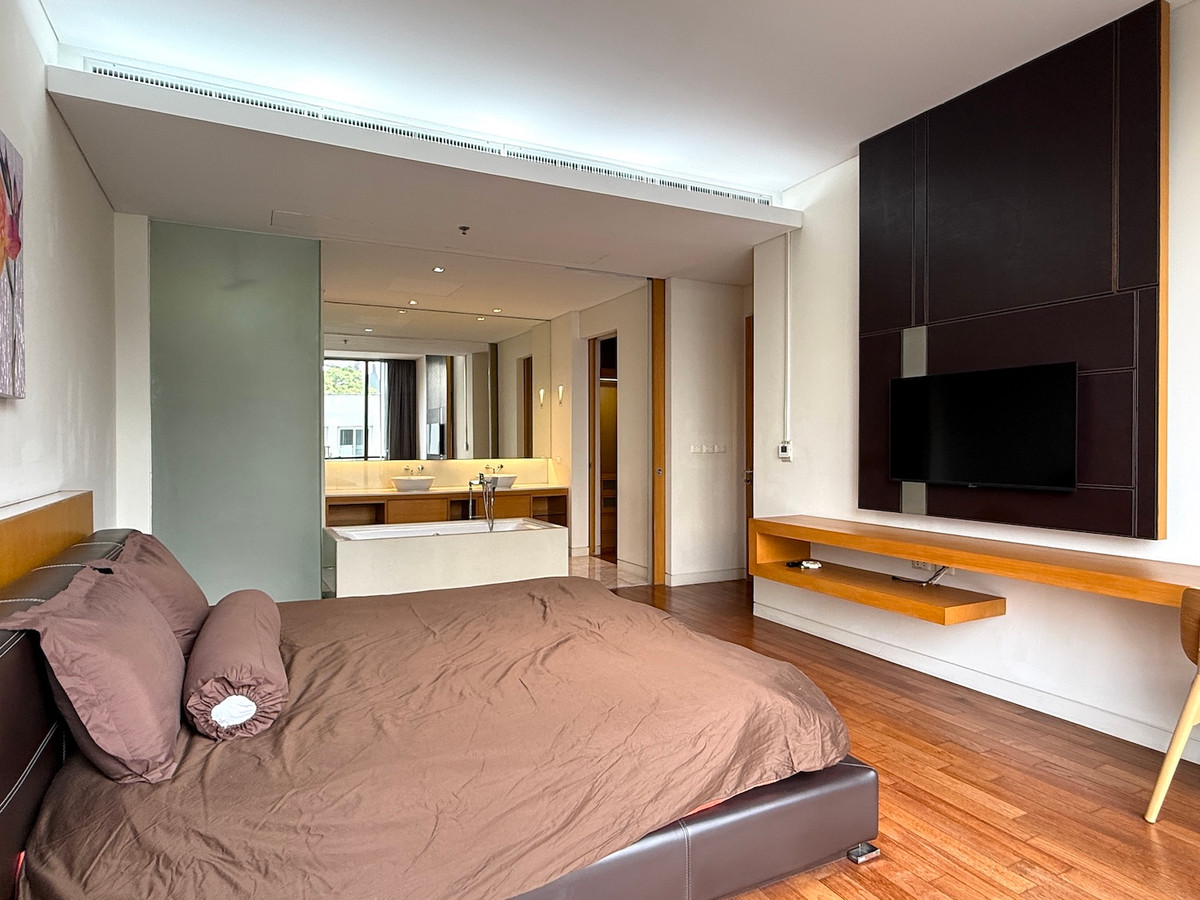 ให้เช่าคอนโดสุขุมวิท อโศก ทองหล่อ : คอนโด 3 ห้องนอน ขนาดกว้างขวาง ใจกลางอโศก บรรยากาศสไตล์รีสอร์ท