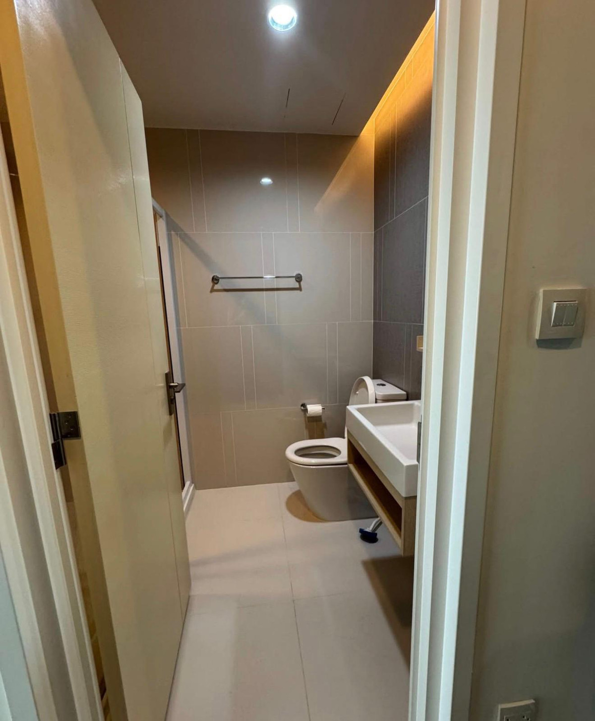 ขายคอนโดสาทร นราธิวาส : 🔥 หลุดจอง! ราคานี้หาไม่ได้ง่าย ๆ เดอะคีย์ สาทร - เจริญราษฎร์ พร้อมโอน 🔥MD-25026408